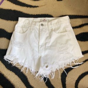 White hollister shorts